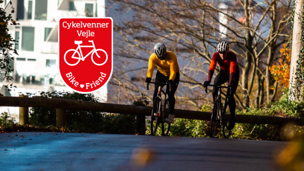 Bike Friends logo og to cyklister i Nørreskoven Vejle 