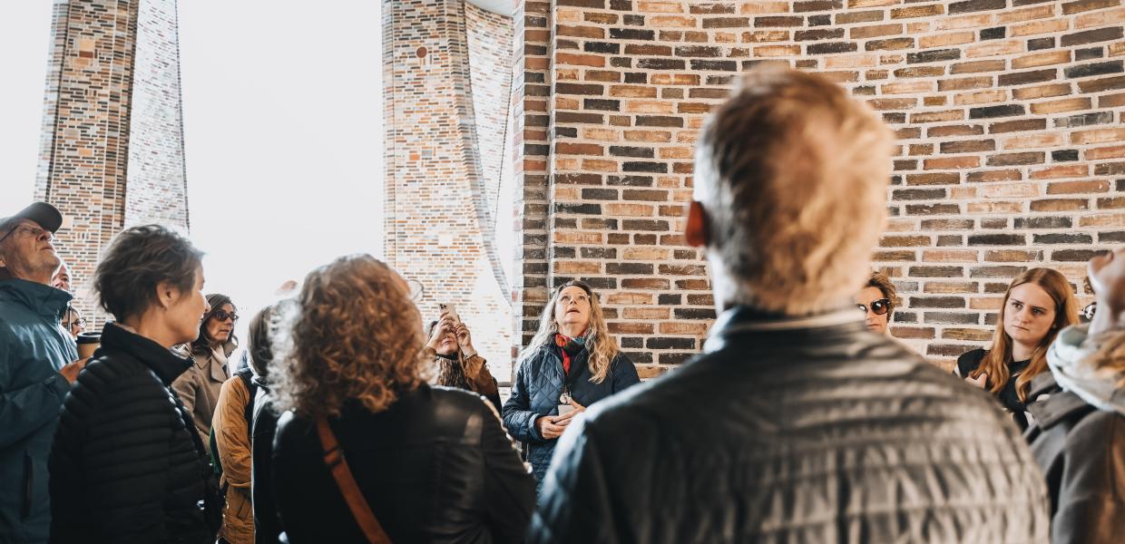 Guidet tur med rundvisning i Fjordenhus