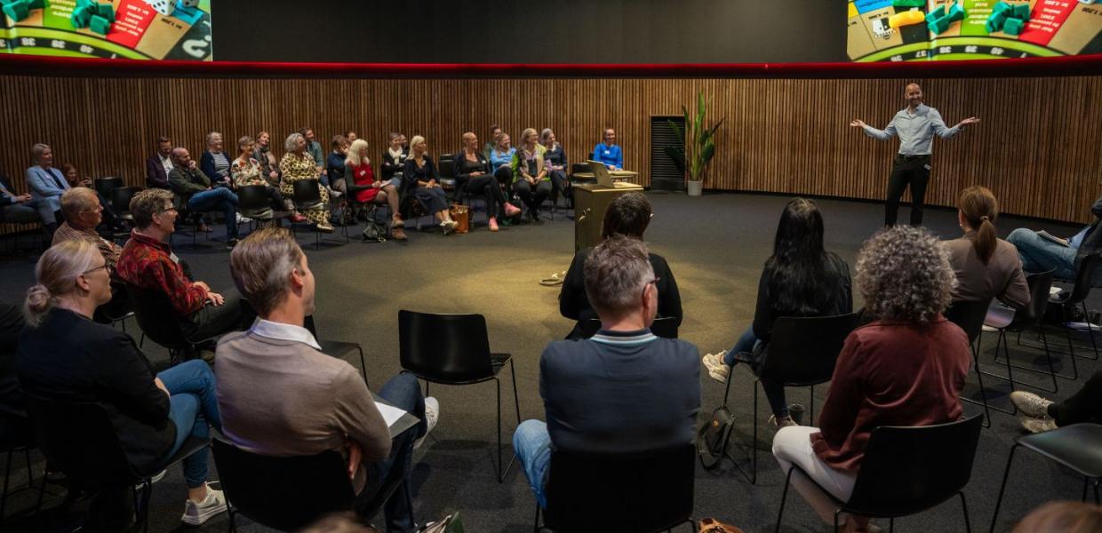 VisitVejles netværksmedlemmer og andre interessenter mødes til turismekonference omkring Fremtidens Turisme