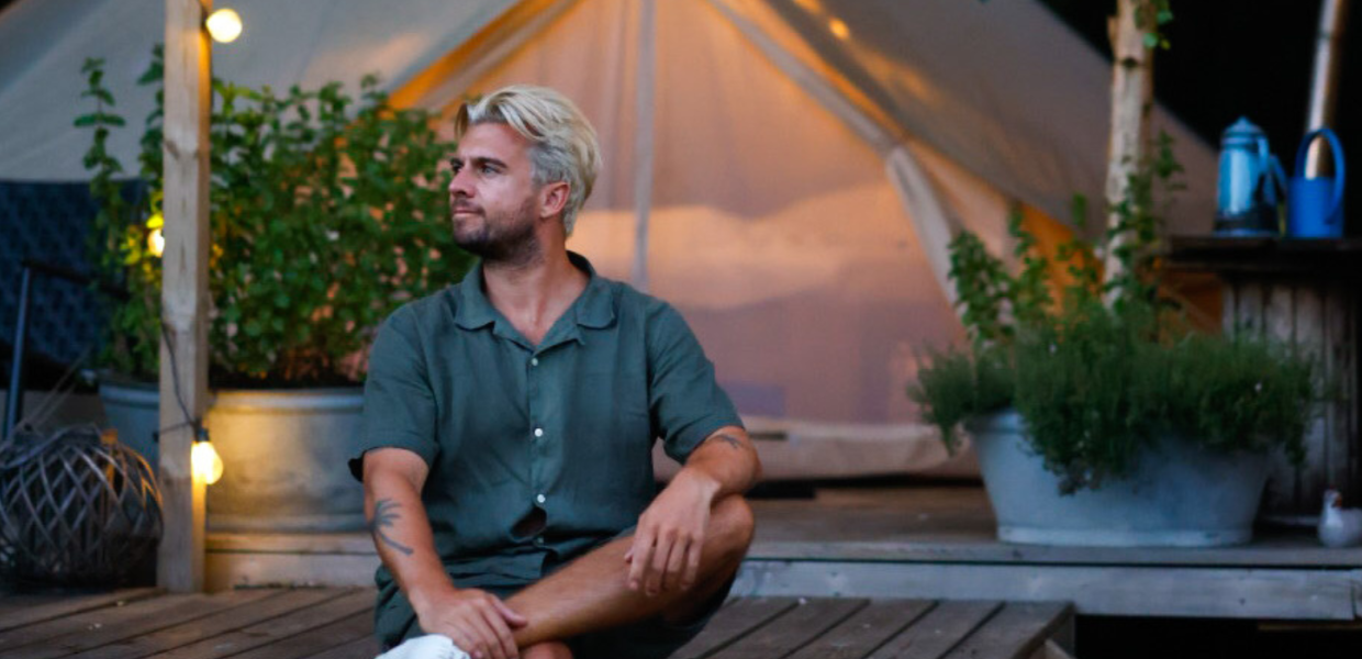Rasmus fra TheTravelBook på glamping