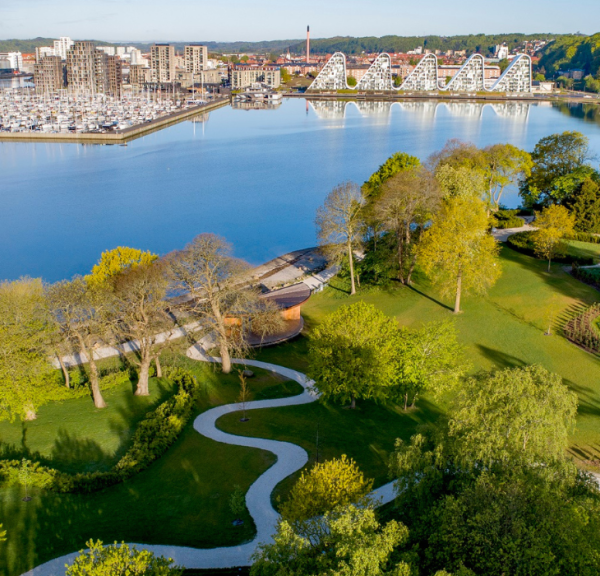 Dronebillede over Skyttehushaven og Vejle havnefront