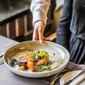Middag på Panorama Restauranten på Munkebjerg Hotel