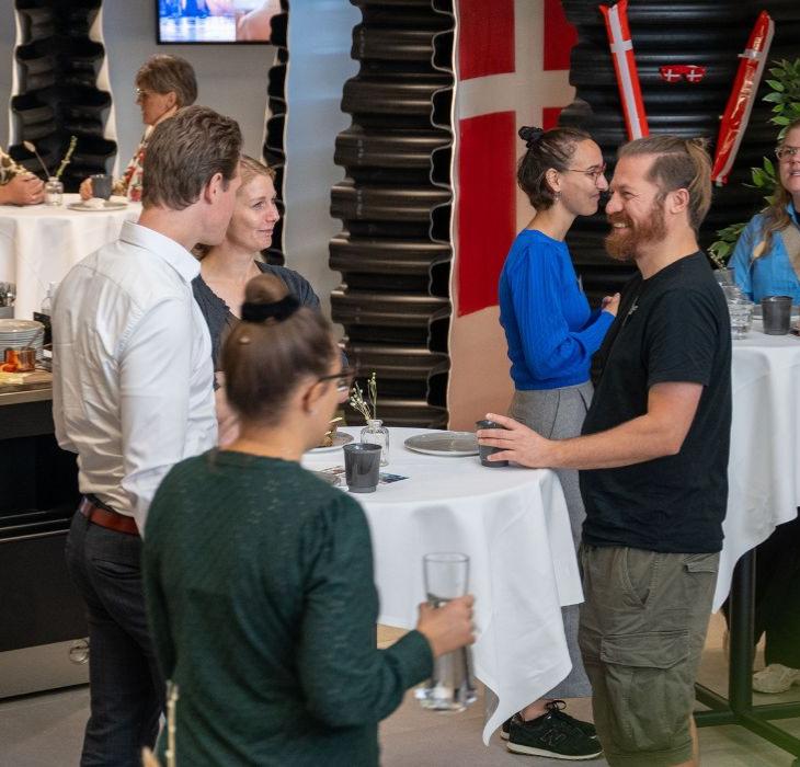 VisitVejles netværksmedlemmer og andre interessenter mødes til turismekonference omkring Fremtidens Turisme